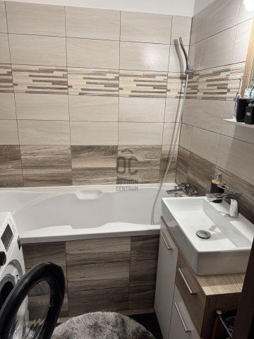 Eladó panellakás, Kecskeméten 53.9 M Ft, 2 szobás