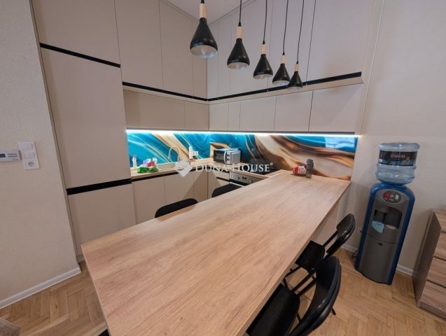 Eladó téglalakás, Budapesten, VII. kerületben 108 M Ft, 3 szobás