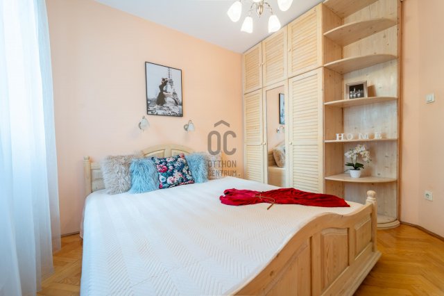 Eladó téglalakás, Szegeden 67.5 M Ft, 2 szobás