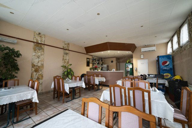 Kiadó üzlethelyiség, Kecskeméten 300 E Ft / hó