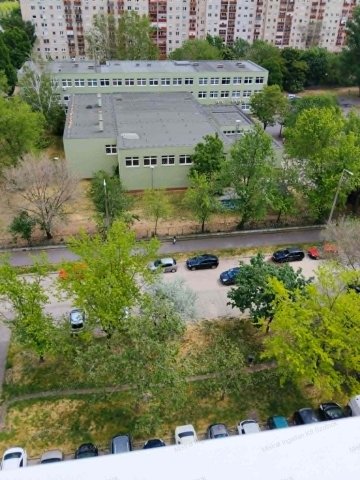 Eladó téglalakás, Szolnokon 31 M Ft, 1+1 szobás