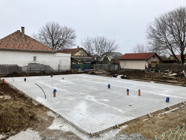 Eladó ikerház, Budapesten, XVIII. kerületben 147 M Ft, 5 szobás