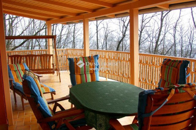 Eladó családi ház, Piliscsabán 457.2 M Ft, 5+3 szobás