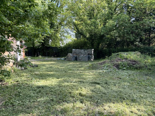 Eladó telek, Budapesten, III. kerületben 420 M Ft