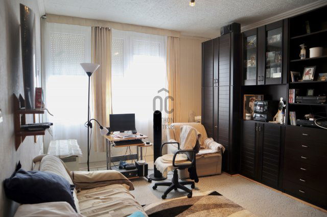 Eladó téglalakás, Kőszegen 32 M Ft, 2 szobás