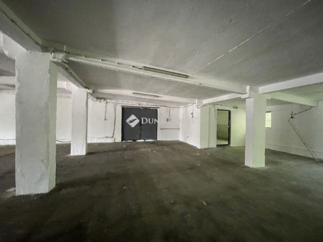 Eladó ipari ingatlan, Budapesten, XVII. kerületben 299 M Ft