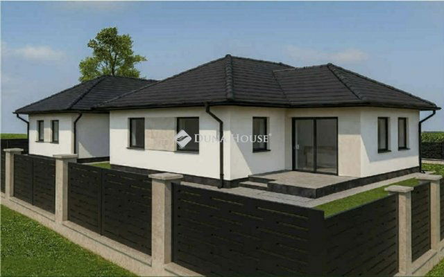 Eladó ikerház, Cegléden 85.8 M Ft, 4 szobás