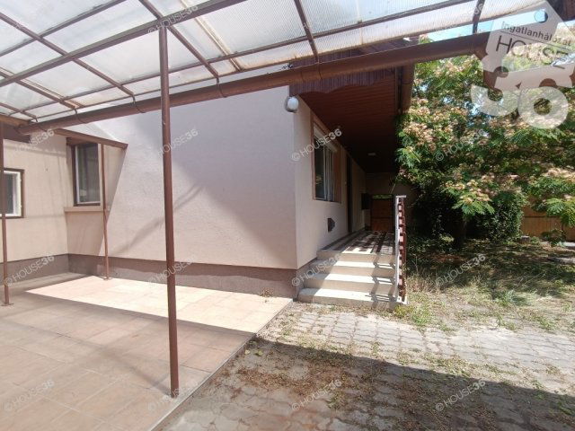 Eladó családi ház, Kiskunfélegyházán 69 M Ft, 4 szobás