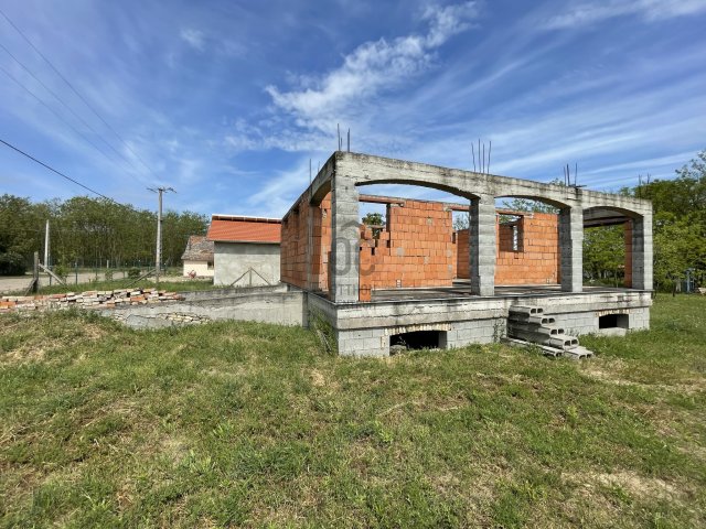 Eladó telek, Helvécián 20.5 M Ft / költözzbe.hu