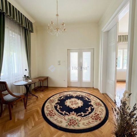 Eladó családi ház, Debrecenben 150 M Ft, 3 szobás