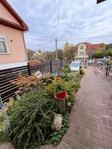 Eladó ikerház, Budapesten, XVIII. kerületben 145 M Ft, 4 szobás