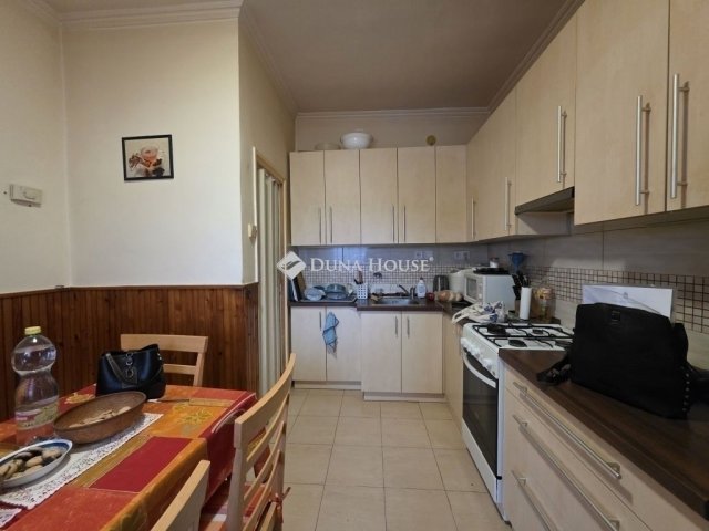 Eladó családi ház, Gyömrőn 129 M Ft, 7 szobás