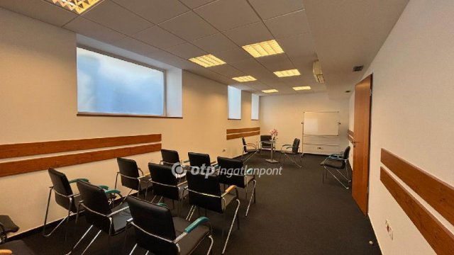 Eladó üzlethelyiség, Budapesten, XIII. kerületben 145 M Ft