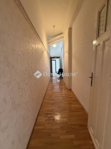 Eladó téglalakás, Budapesten, VI. kerületben 90 M Ft, 2 szobás