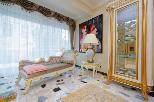 Eladó családi ház, Budapesten, II. kerületben 674 M Ft, 5 szobás