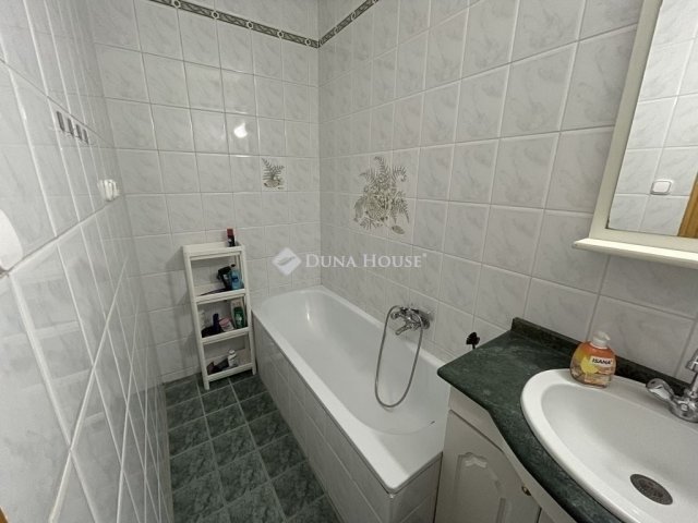 Eladó téglalakás, Budapesten, XVI. kerületben 75 M Ft