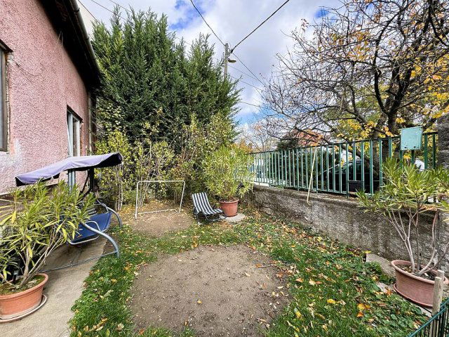 Eladó telek, Budapesten, III. kerületben 179.9 M Ft