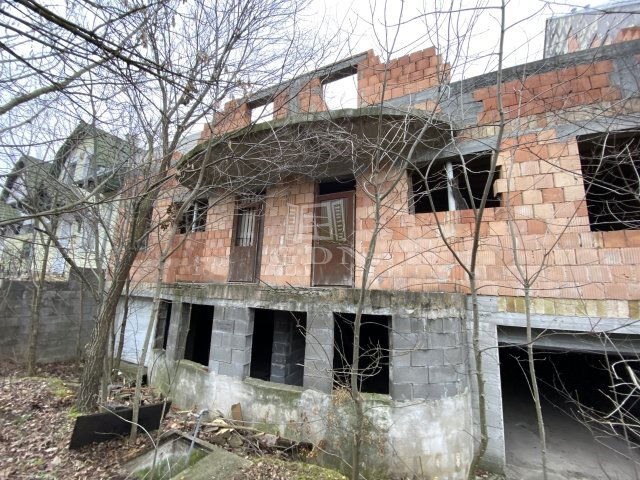 Eladó ikerház, Budapesten, XVIII. kerületben 199 M Ft, 5 szobás