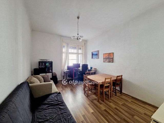 Eladó téglalakás, Budapesten, VIII. kerületben 69.9 M Ft