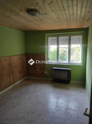 Eladó családi ház, Pécsett, Remény utcában 16.5 M Ft, 2 szobás