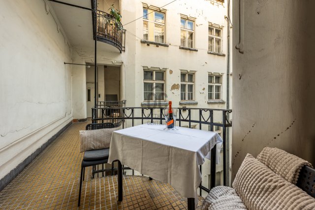 Eladó téglalakás, Budapesten, V. kerületben, Irányi utcában