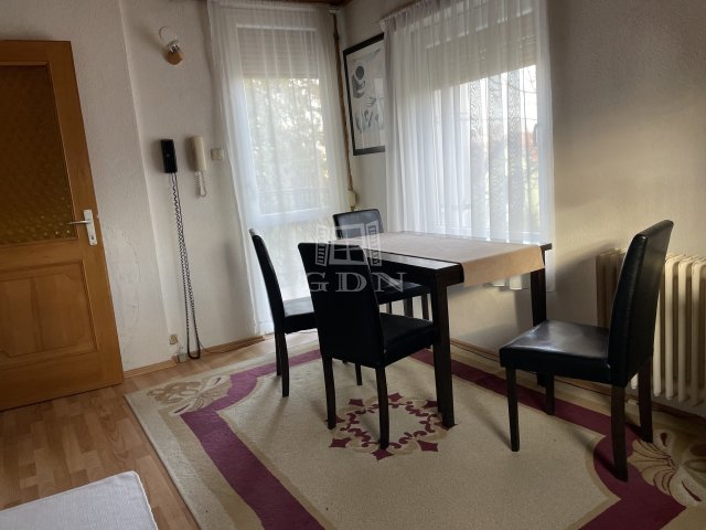 Eladó családi ház, Perbálon 130 M Ft, 5 szobás