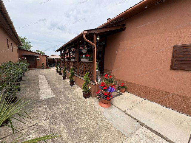 Eladó családi ház, Sarkadon 39.9 M Ft, 3 szobás