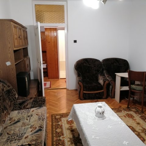 Kiadó téglalakás, albérlet, Debrecenben 270 E Ft / hó