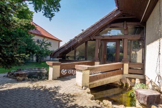 Eladó családi ház, Jászszentlászlón 73 M Ft, 6 szobás