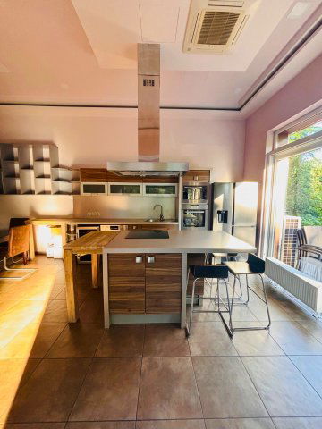 Eladó téglalakás, Budapesten, III. kerületben 240 M Ft, 4 szobás