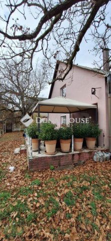 Eladó családi ház, Budaörsön 180 M Ft, 5 szobás