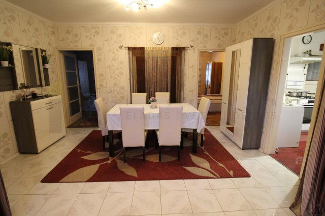 Eladó családi ház, Alsónémediben 95 M Ft, 5 szobás