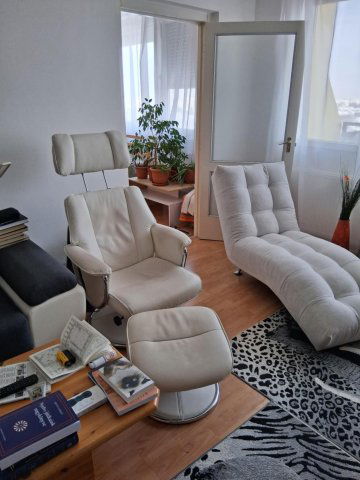 Eladó panellakás, Debrecenben 57.9 M Ft, 3+2 szobás