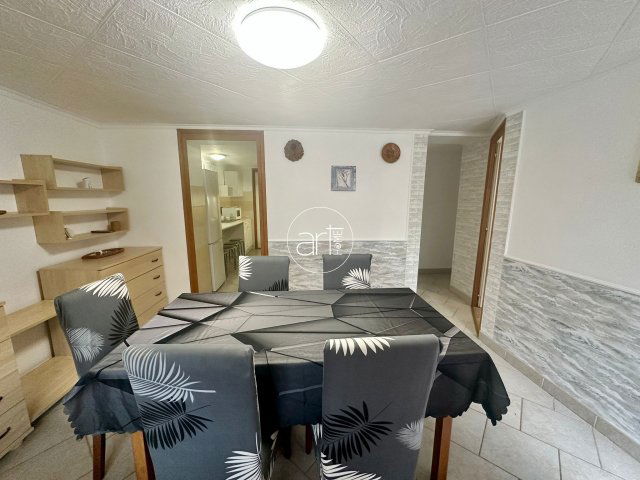 Kiadó családi ház, albérlet, Szegeden 250 E Ft / hó, 3 szobás