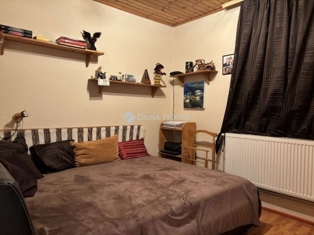 Eladó családi ház, Dunavarsányban 95 M Ft, 7 szobás
