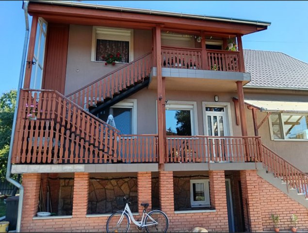 Eladó családi ház, Banán 82 M Ft, 4 szobás