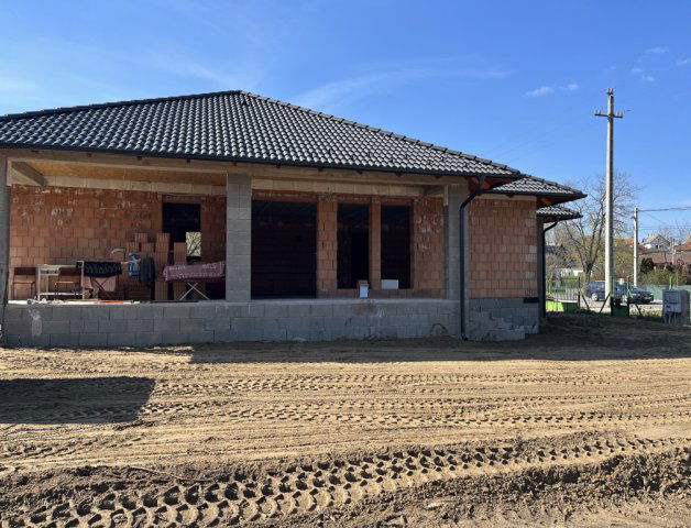Eladó családi ház, Erdőkertesen 112 M Ft, 4+1 szobás