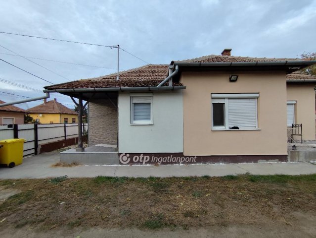Eladó családi ház, Szeghalmon 26.9 M Ft, 1+1 szobás