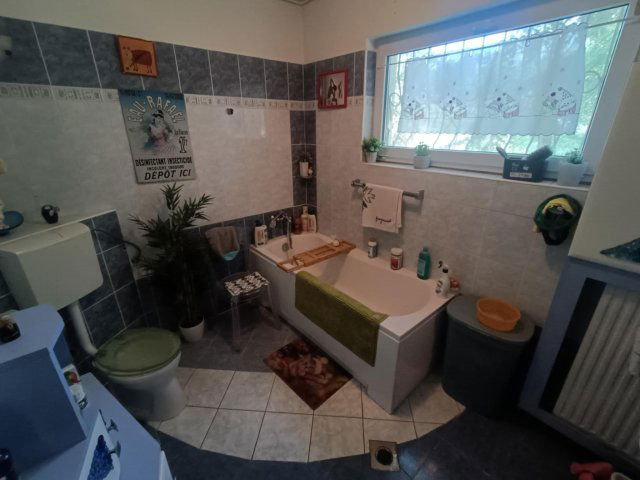 Eladó családi ház, Mányon 82.99 M Ft, 3 szobás