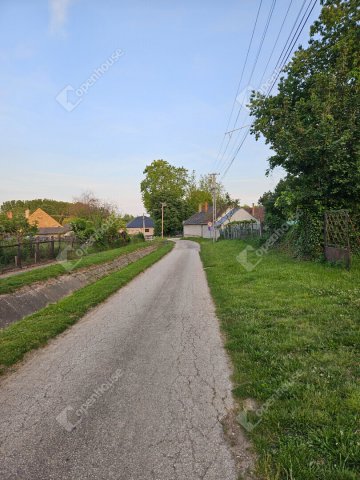 Eladó telek, Bakonypéterden 8 M Ft / költözzbe.hu