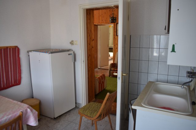 Eladó családi ház, Hévízen 65 M Ft, 8 szobás