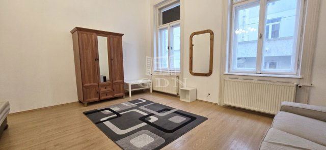 Eladó téglalakás, Budapesten, VII. kerületben 109.9 M Ft