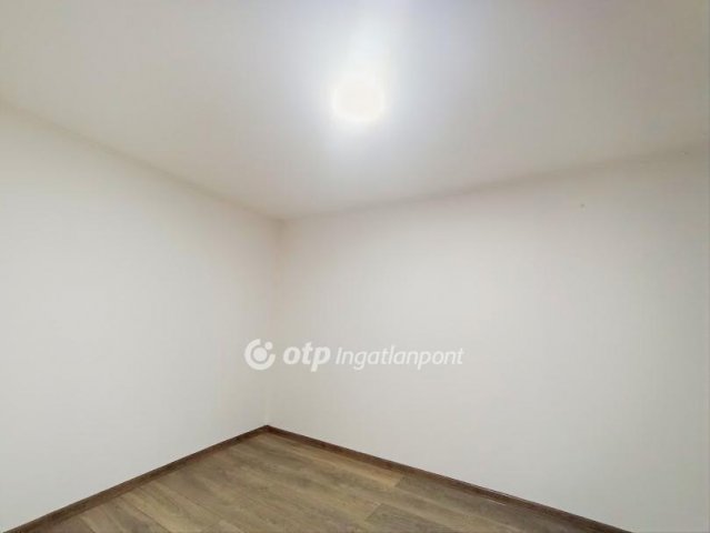 Eladó családi ház, Gyöngyösön 28.9 M Ft, 3+1 szobás