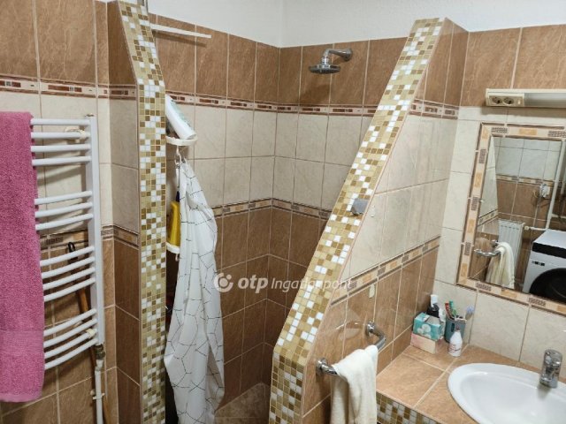 Eladó családi ház, Mezőberényben 73 M Ft, 3+1 szobás