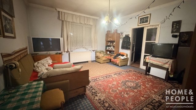 Eladó családi ház, Hódmezővásárhelyen 58 M Ft, 3 szobás