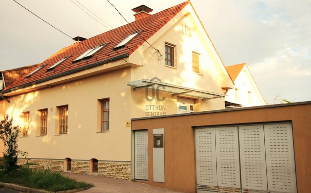 Eladó családi ház, Budapesten, XIX. kerületben, Rákóczi utcában