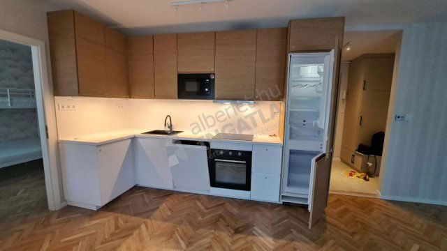 Kiadó téglalakás, albérlet, XII. kerületben, Eötvös úton