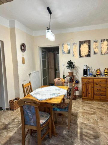 Eladó családi ház, Kislippón 30 M Ft, 2 szobás