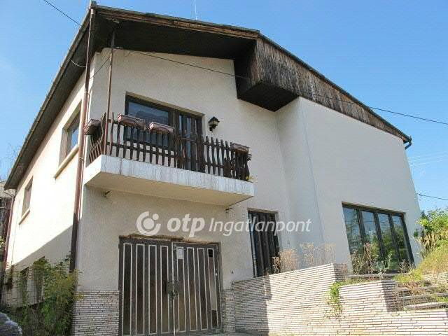 Eladó családi ház, Ózdon 12.28 M Ft, 4 szobás
