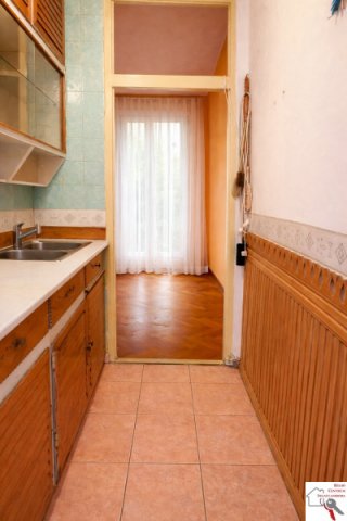 Eladó panellakás, Pécsett 47 M Ft, 2+1 szobás